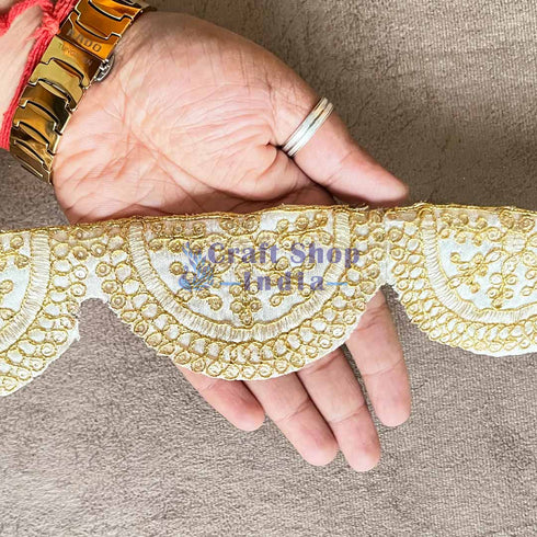Cream Color With Zari Work Semi Circle Lace & Border ( 9mtr )