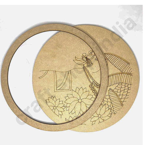 Cow With Leaf Motives Engraved Design Wall Plate Base With Frame